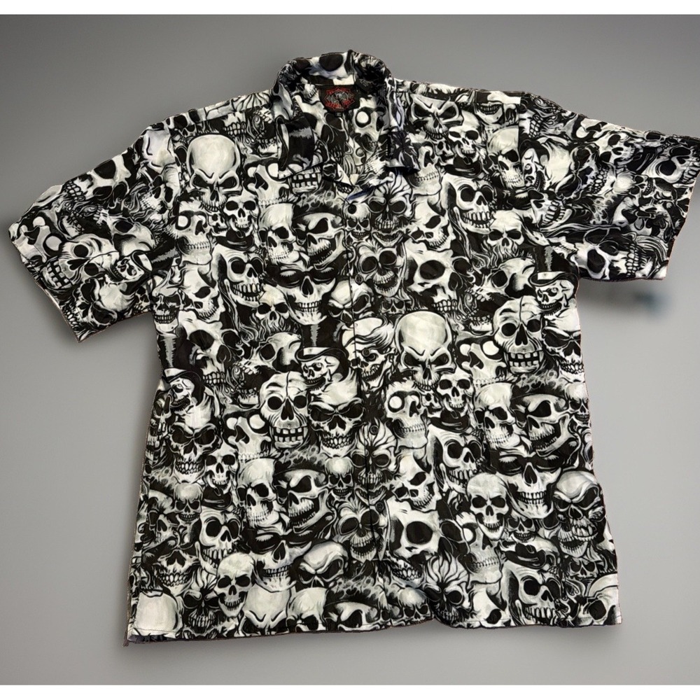 Dragonfly Roadhouse Skulls Button Up Shirt  Black & White • Mens XL